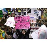 Premier Gladys Berejiklian defied as students attend climate change rally in Sydney.